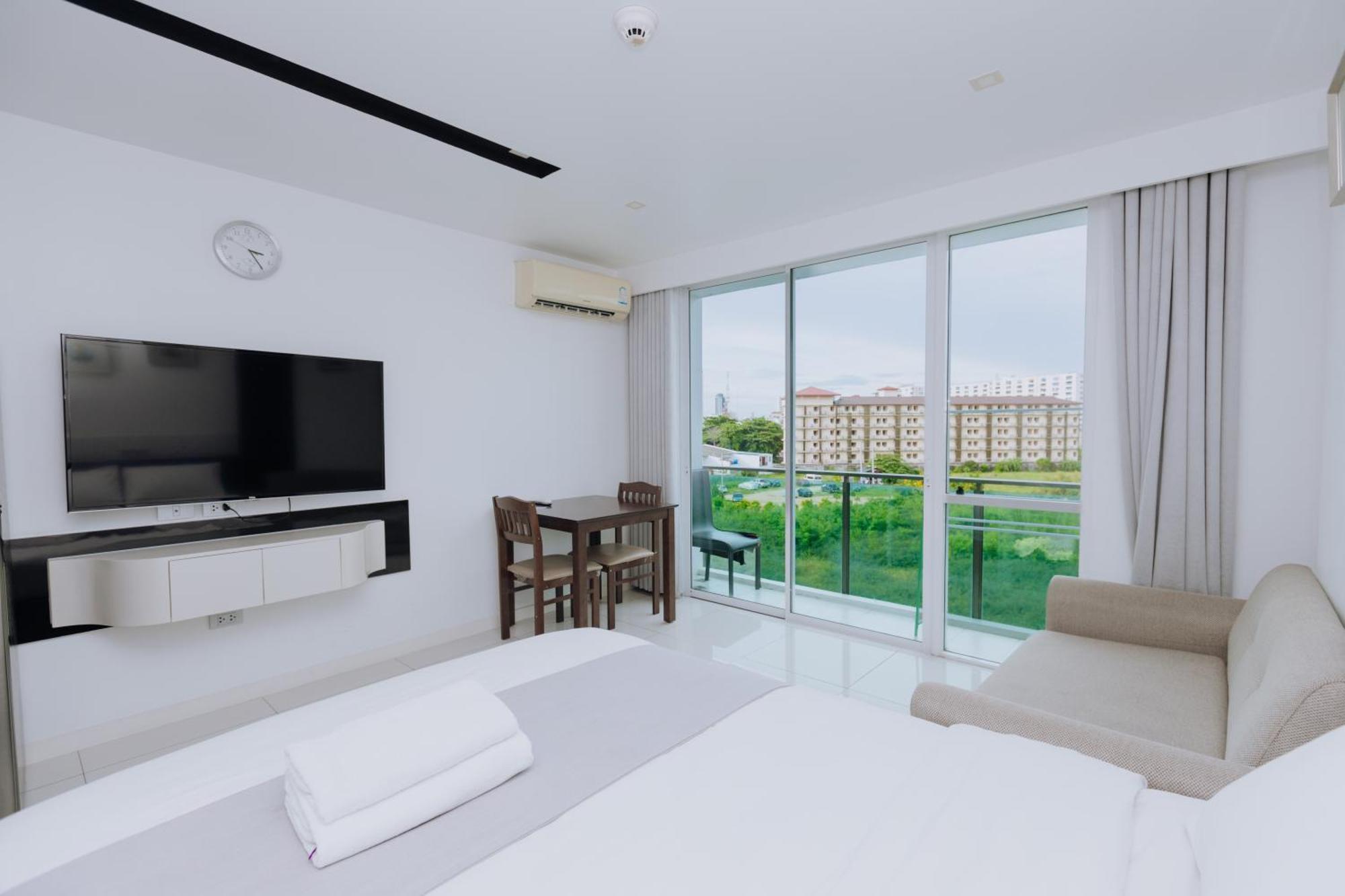 City Center Residence Kr Pattaya Buitenkant foto